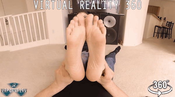 Sabertooth reccomend virtual reality feet