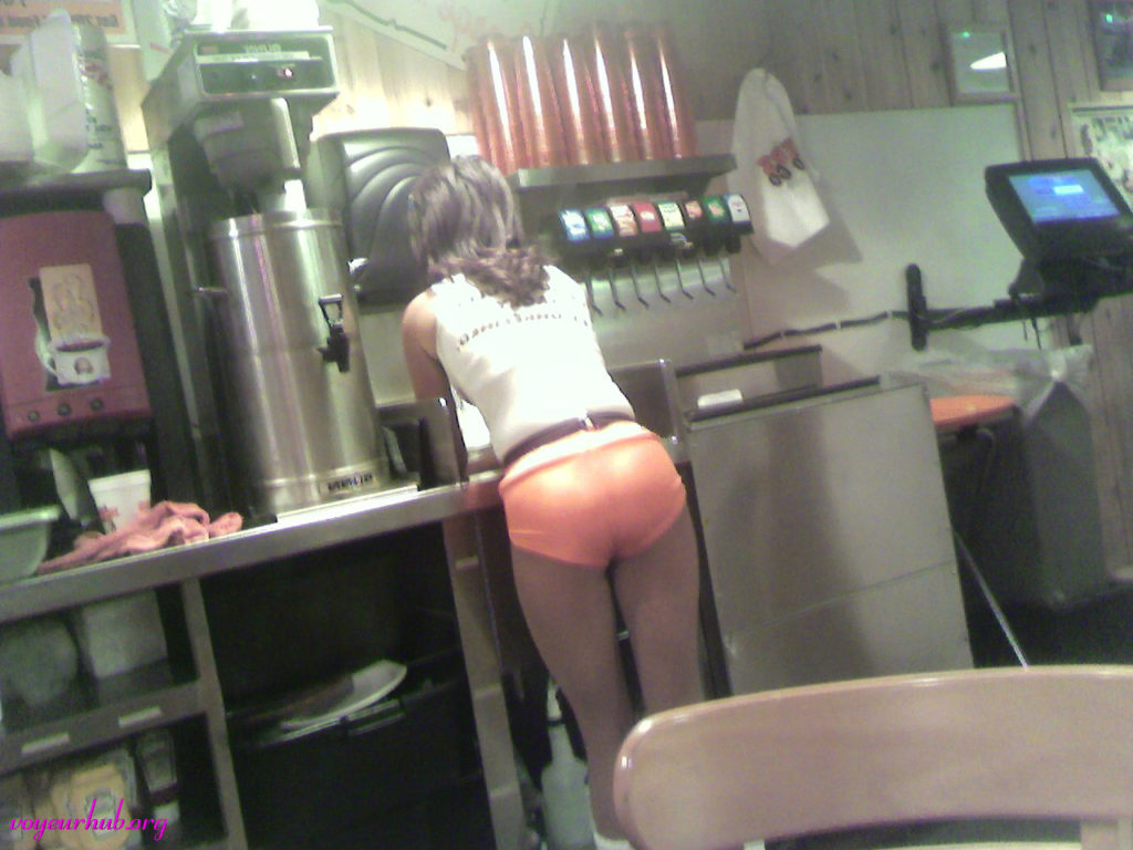 Nut reccomend hooters candid