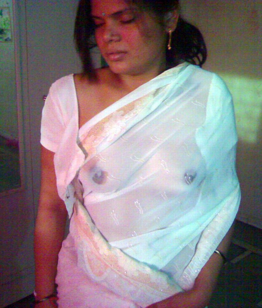 Handyman recommend best of saree indian wife