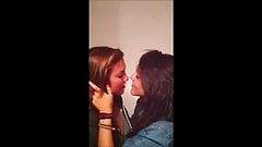 Cayenne reccomend lesbian kiss hot